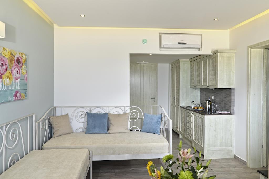 Princess Irini Sea Front Aparthotel 罗希姆诺 客房 照片